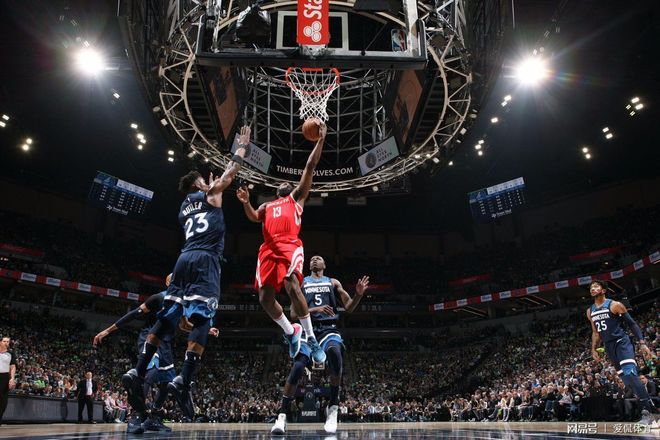 火箭擒狼王,结束连败 火箭擒狼王,结束连败