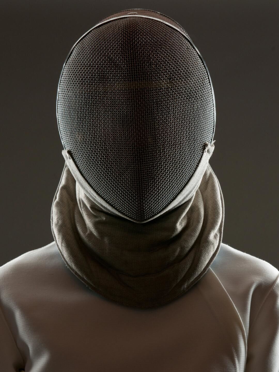 乐鱼体育在线娱乐-爱沙尼亚击剑选手飒爽登场，刺金夺冠