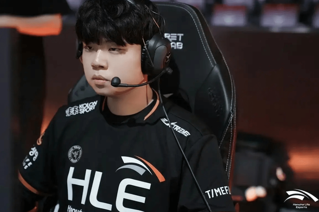 HLE绝杀SHR，Knight关键团战开团秒人顶尖较量四强赛，引爆全场热议