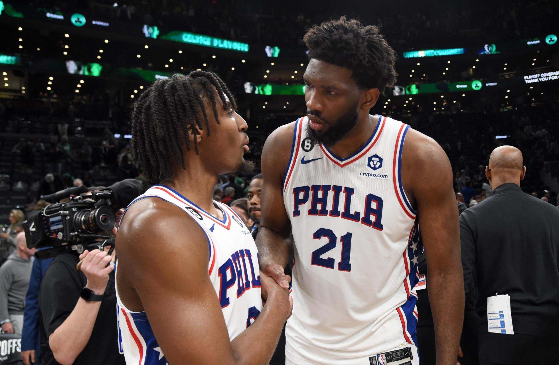 leyu乐鱼体育-猛龙击败76人，东部争夺再度激烈