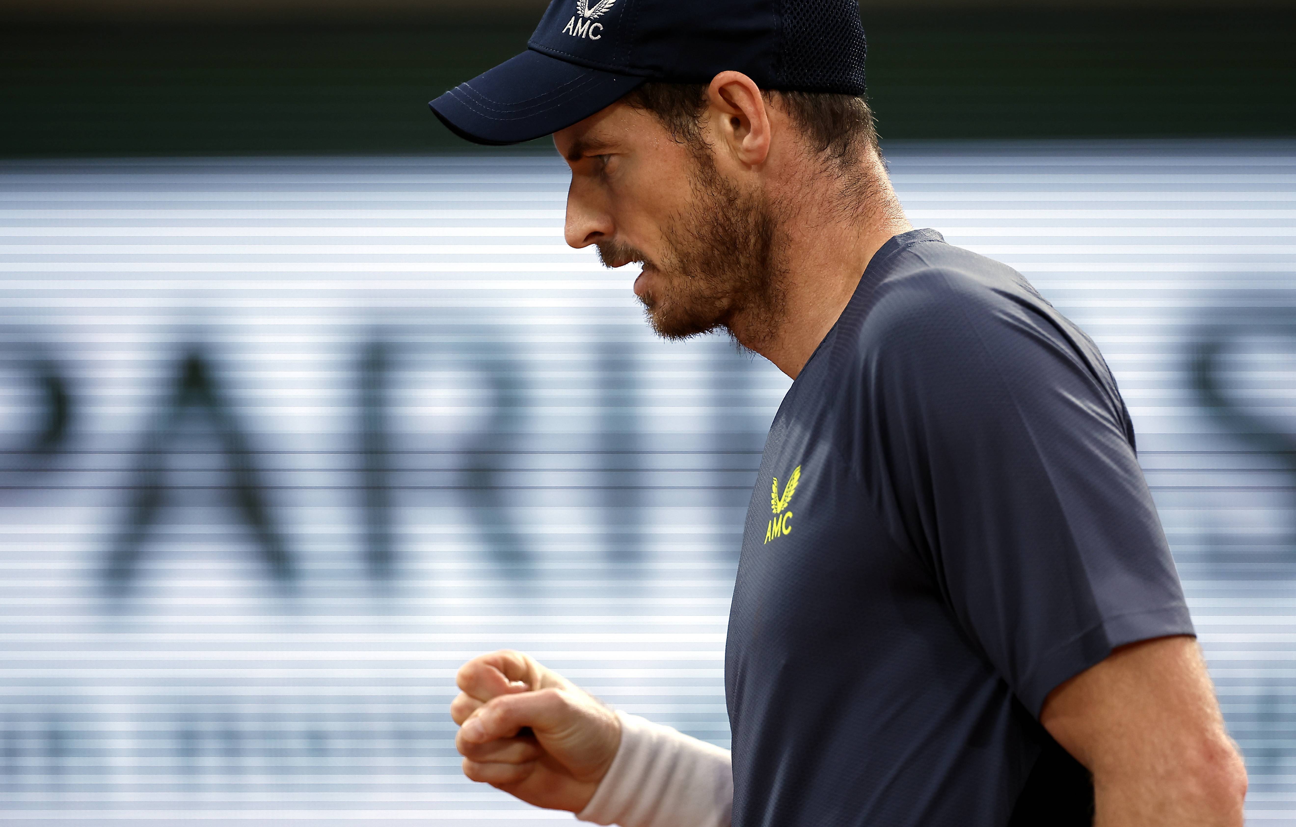 日本网球队轻取法国网球队，瓦林卡绝境逆转