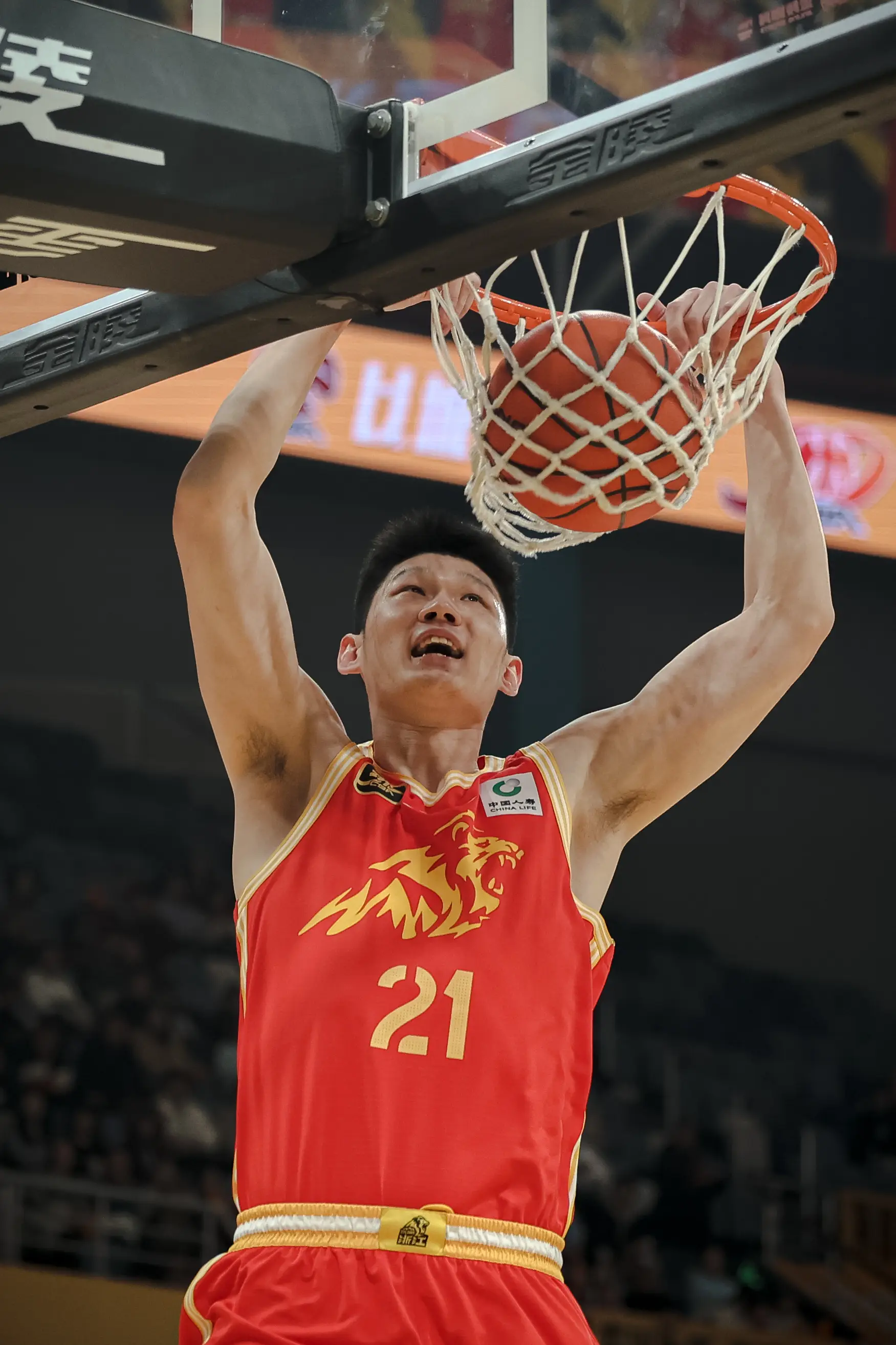 勇士险胜江苏队，赵继伟带队取胜